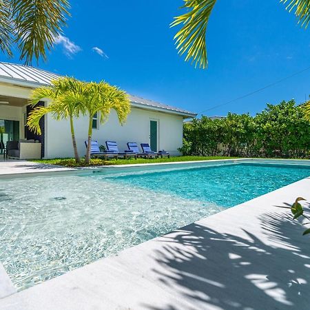 Appartement Luxury House 4 Beds Heated Pool W Jaccuzzi à North Bay Village Extérieur photo
