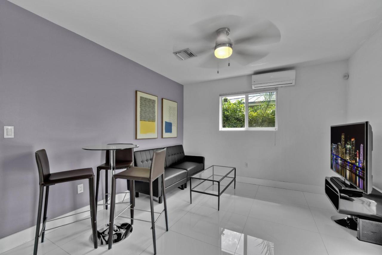 Appartement Luxury House 4 Beds Heated Pool W Jaccuzzi à North Bay Village Extérieur photo