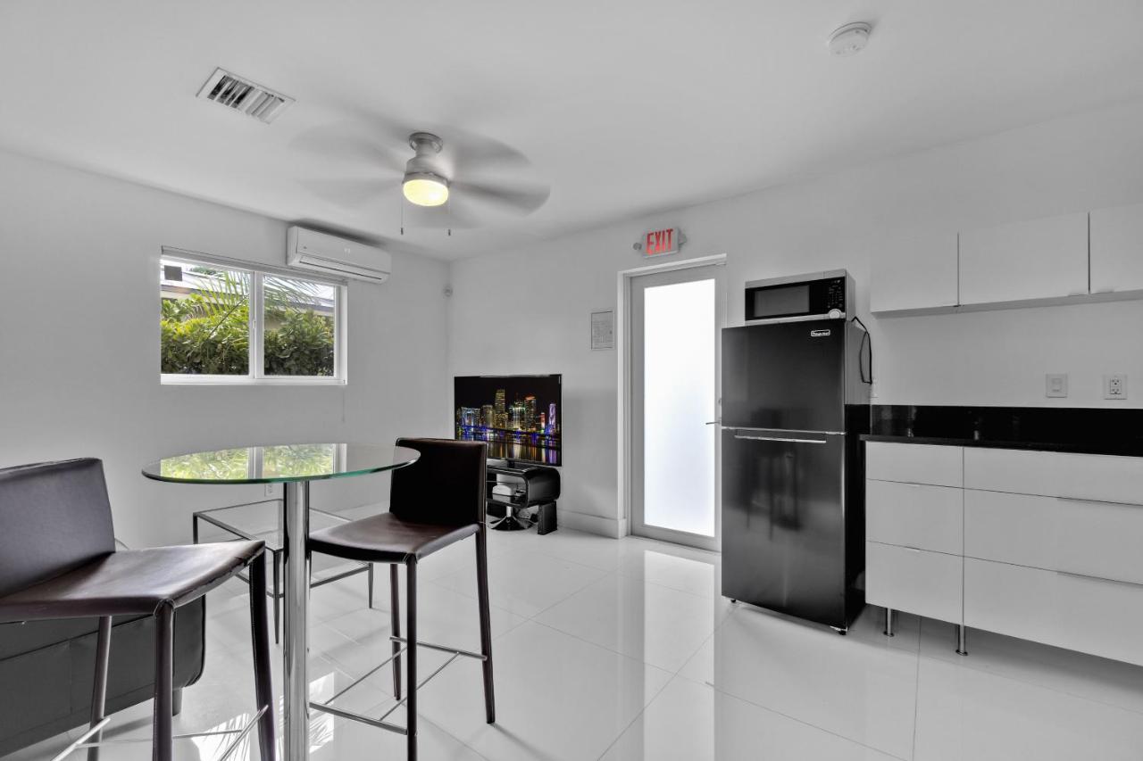 Appartement Luxury House 4 Beds Heated Pool W Jaccuzzi à North Bay Village Extérieur photo