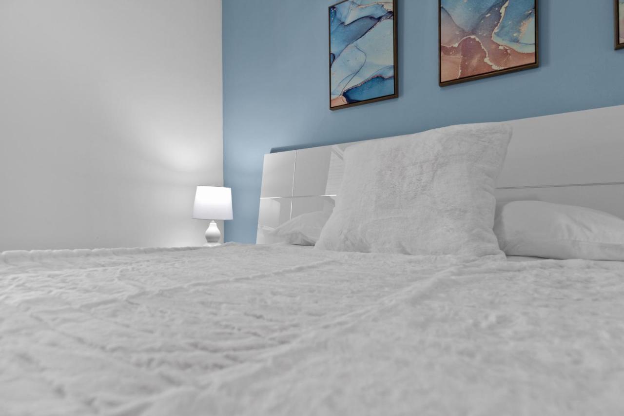 Appartement Luxury House 4 Beds Heated Pool W Jaccuzzi à North Bay Village Extérieur photo