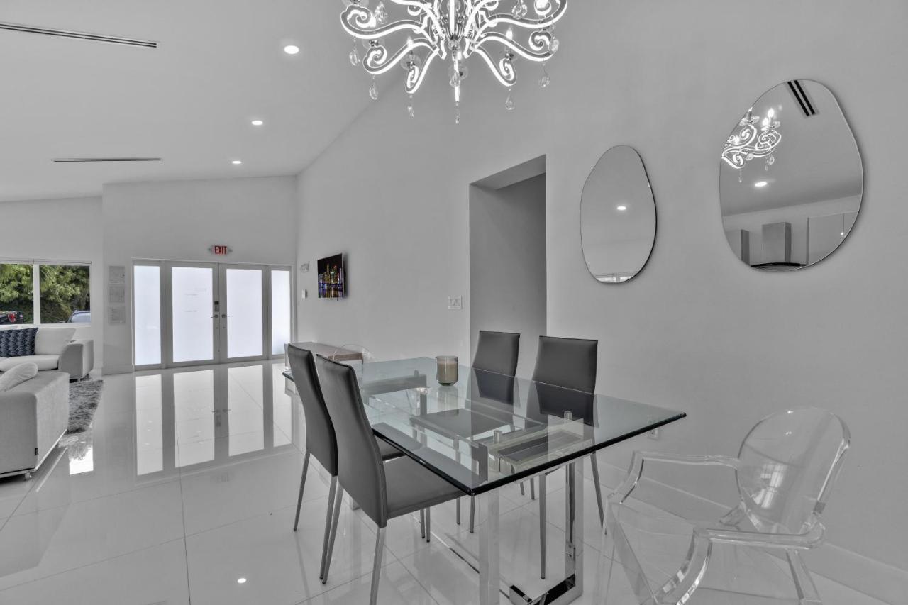 Appartement Luxury House 4 Beds Heated Pool W Jaccuzzi à North Bay Village Extérieur photo